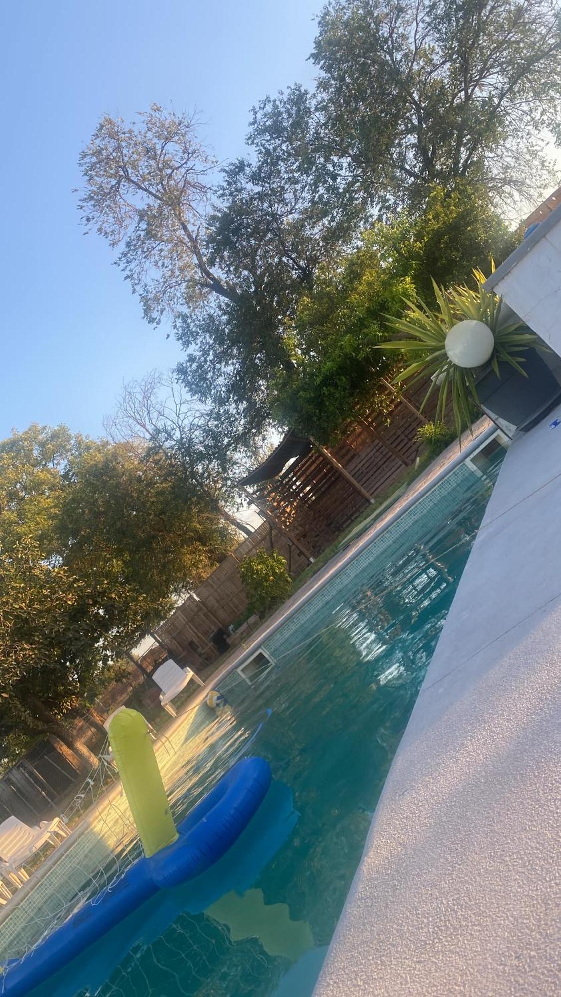 Casa Los Laureles Pilas ภายนอก รูปภาพ