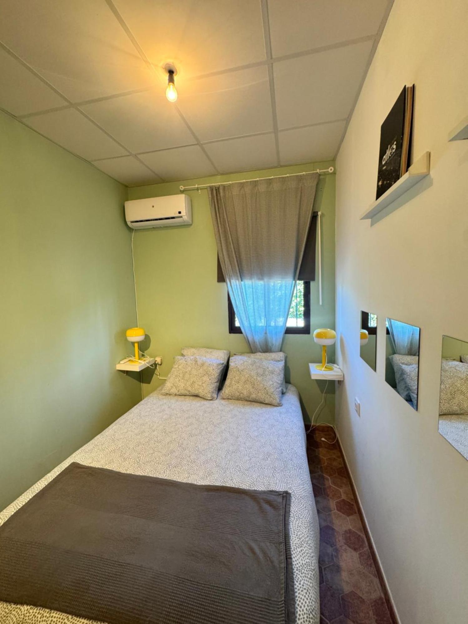 Casa Los Laureles Pilas ภายนอก รูปภาพ