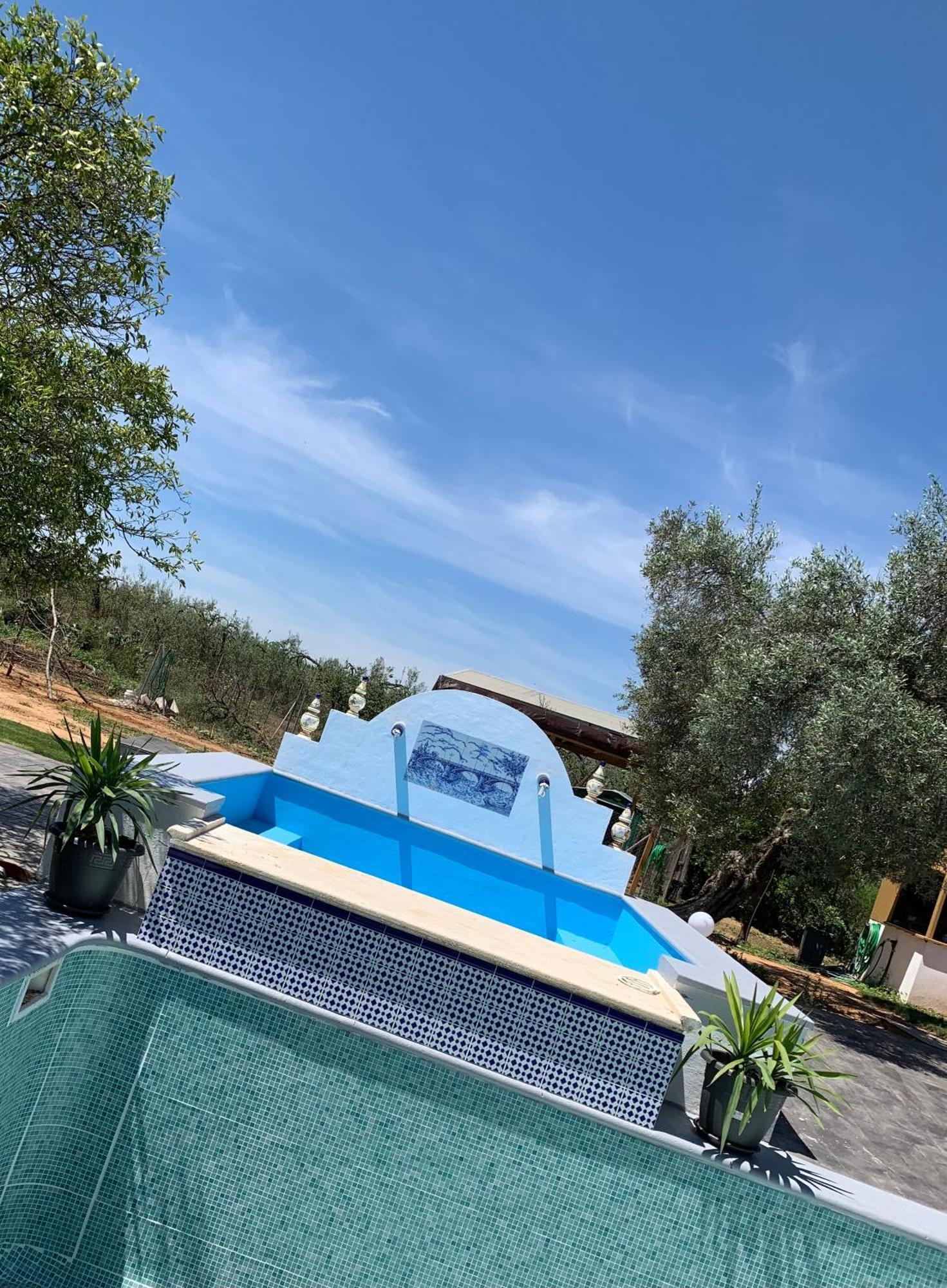 Casa Los Laureles Pilas ภายนอก รูปภาพ