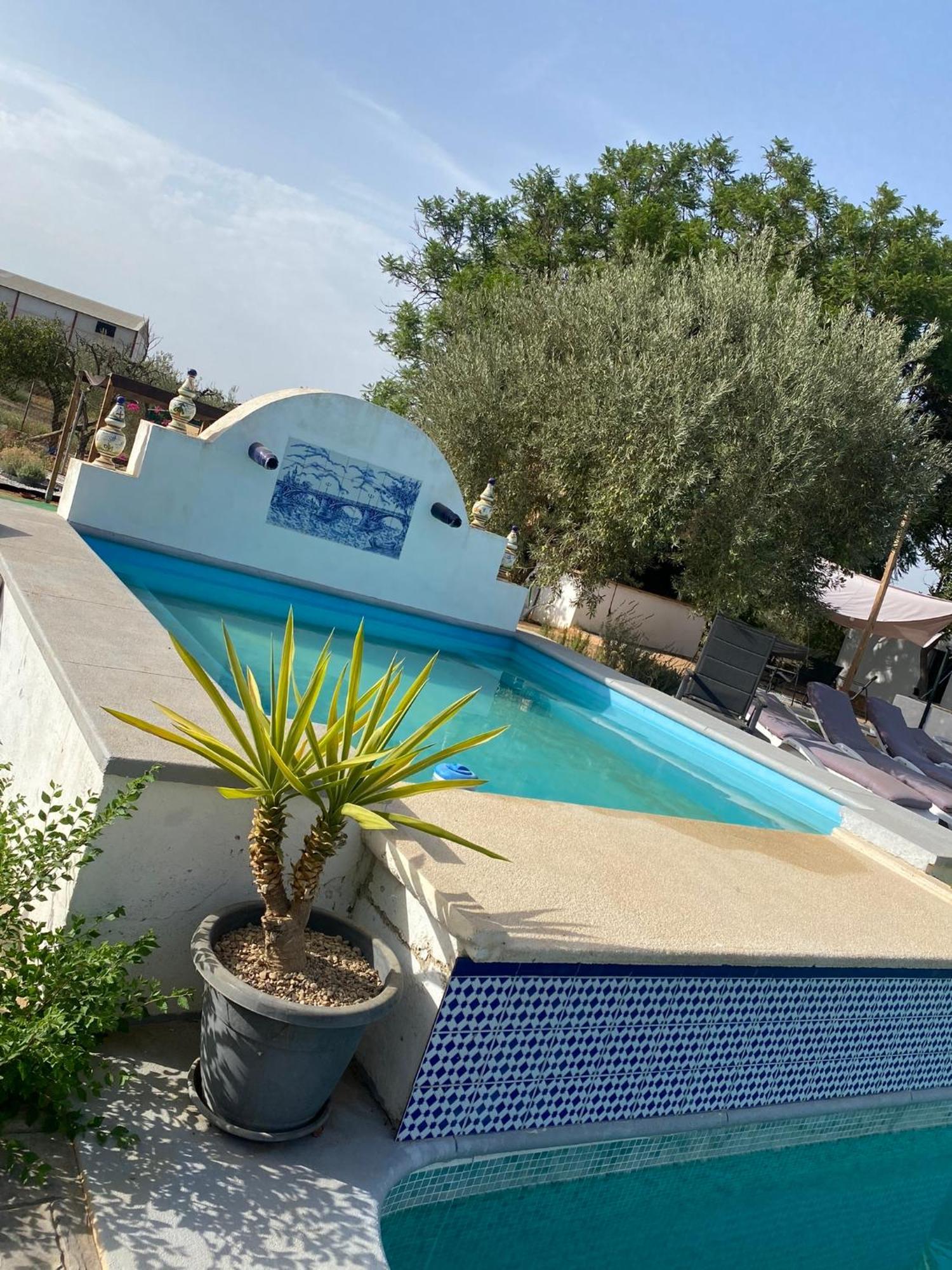 Casa Los Laureles Pilas ภายนอก รูปภาพ